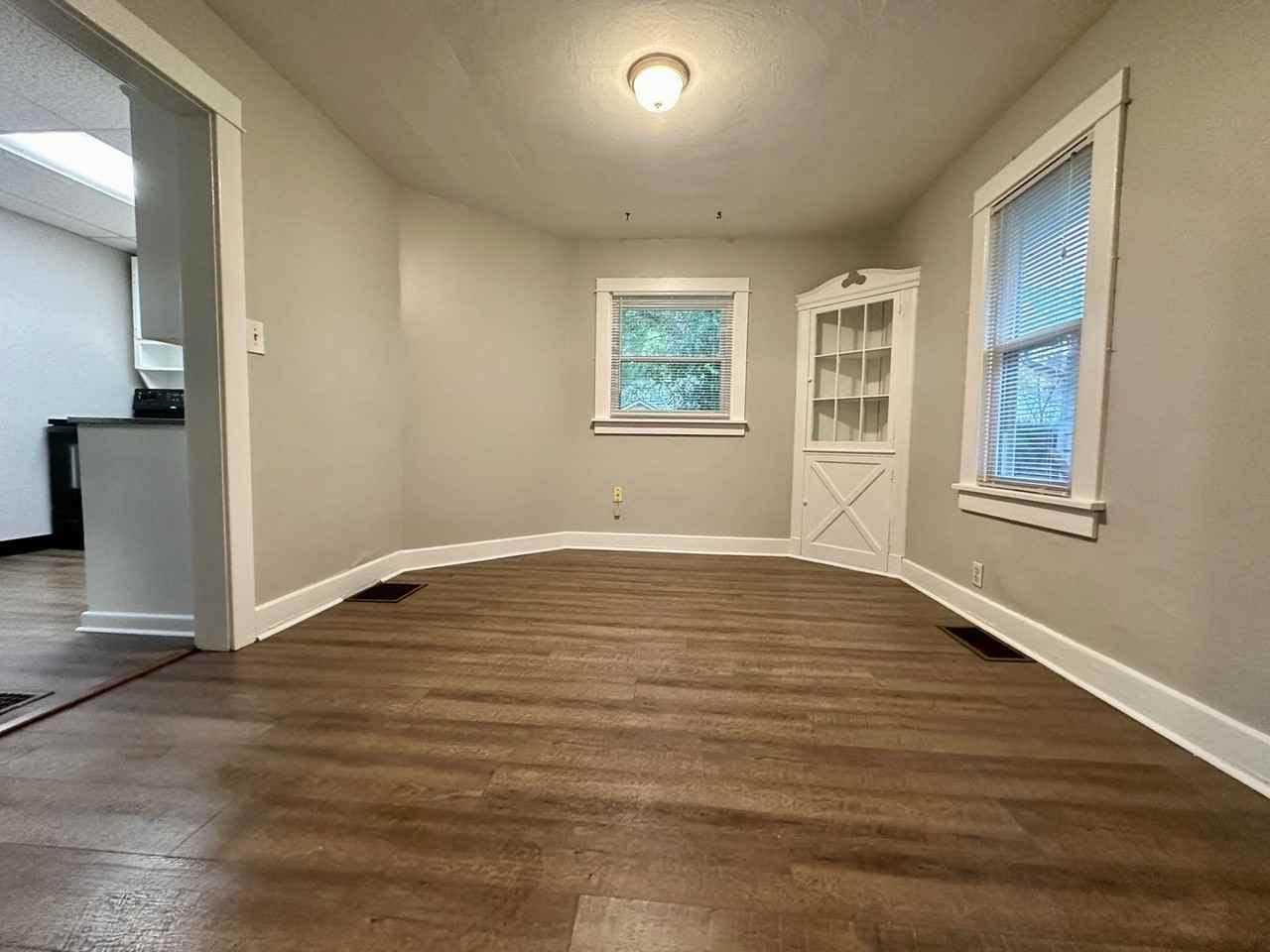 1828 Hazel Ave - Photo 5 of 17