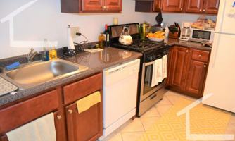 featured image of 140 Kenrick St