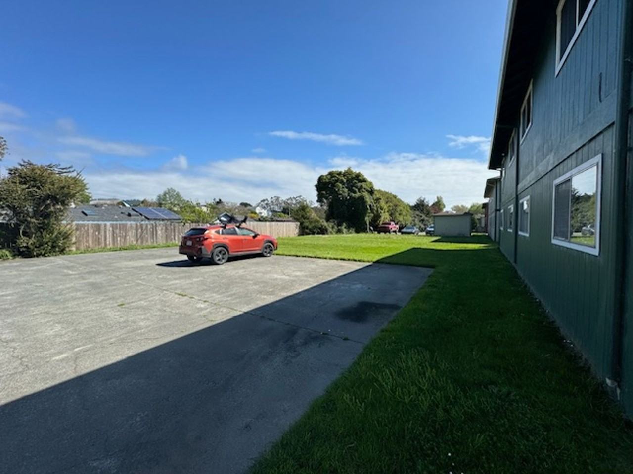 2242 Heather Ln - Photo 2 of 13