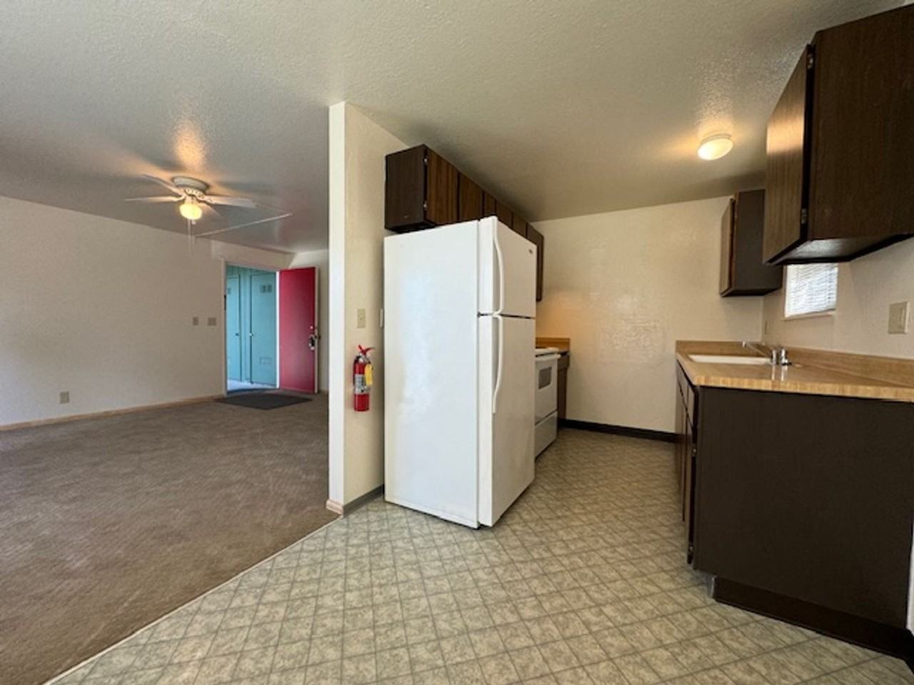 2242 Heather Ln - Photo 4 of 13