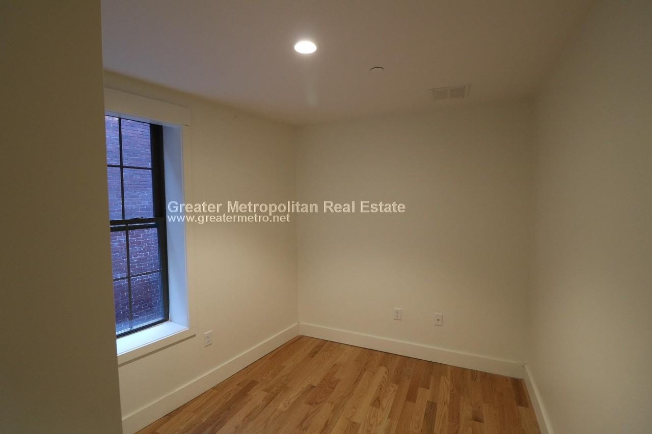 282 North St #6 - Photo 4 of 29