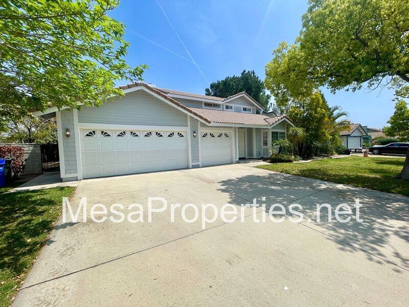 2407 N Sycamore Ave - Photo 3 of 21