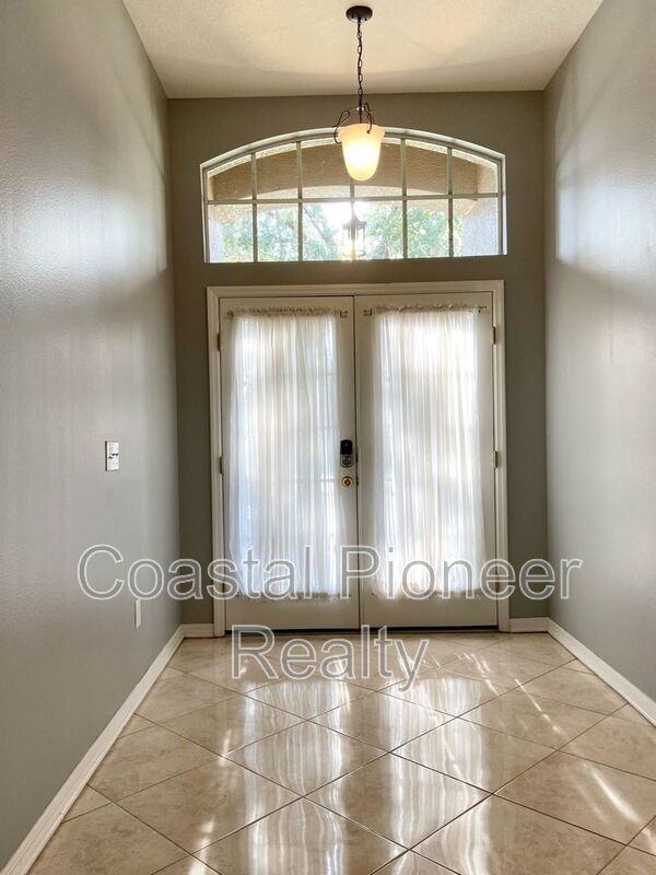 10542 San Travaso Dr - Photo 6 of 38