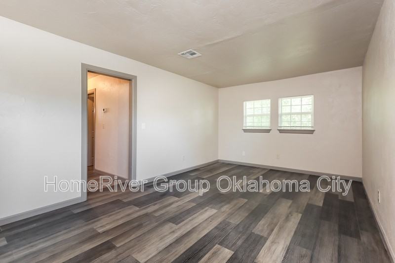 1615 N Magnolia St - Photo 3 of 17