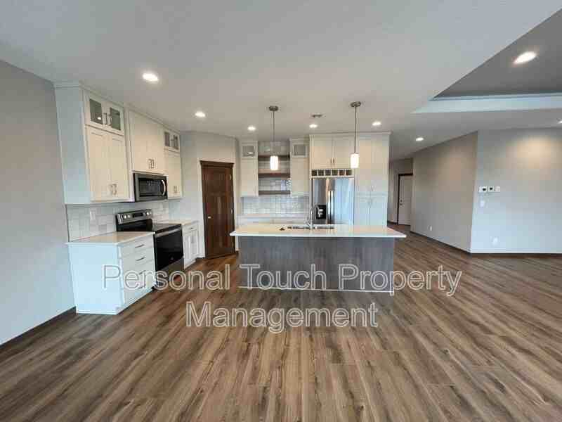 1506 6th Ave Ne - Photo 3 of 34