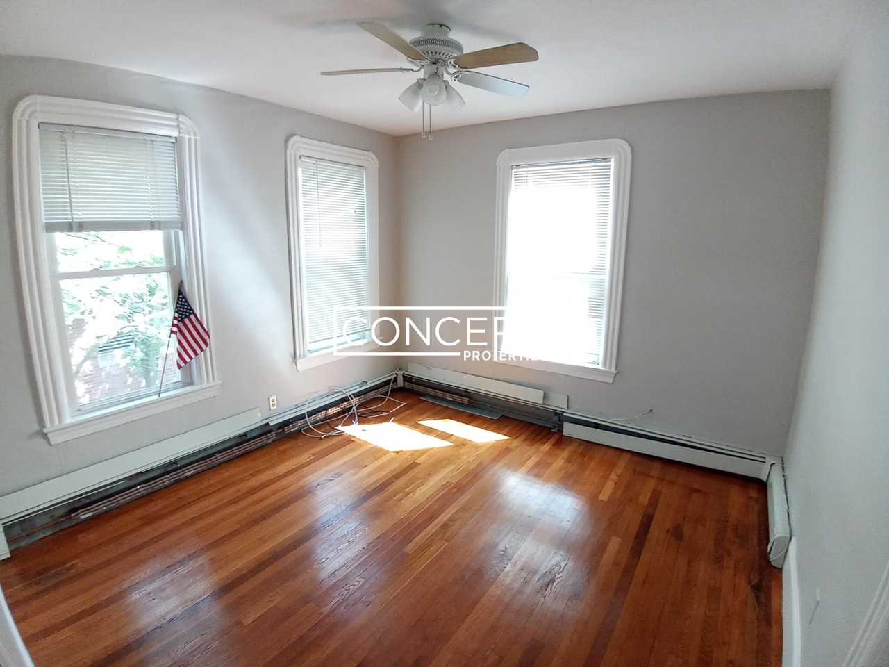 568 Green St #2CP - Photo 2 of 9