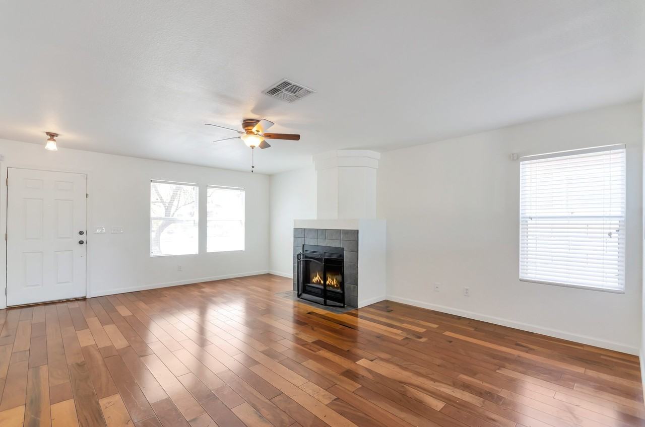 10395 E Bridgeport St - Photo 6 of 23