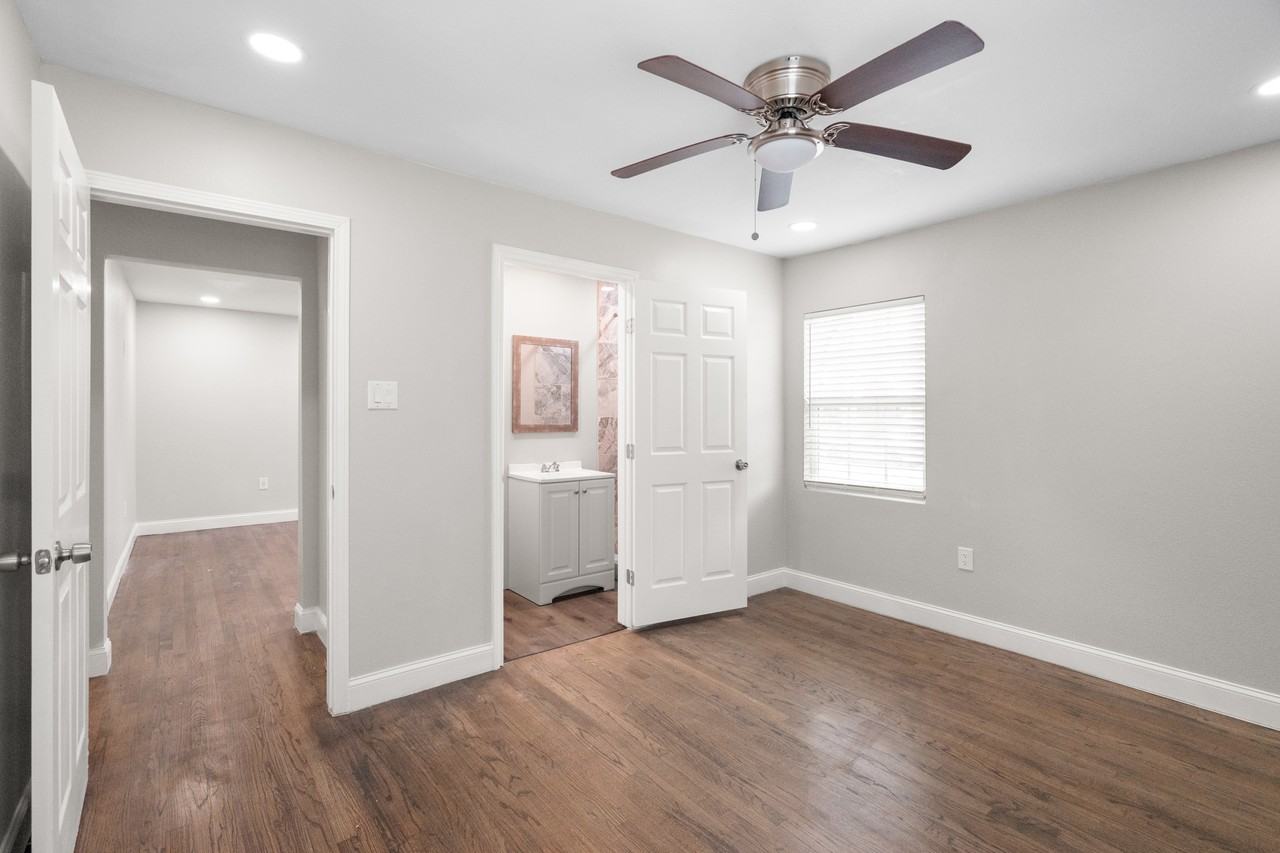 10403 Sandra Lynn Dr - Photo 7 of 27