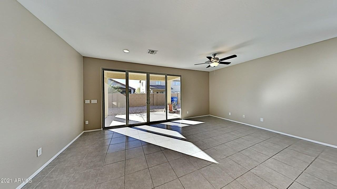 4823 W Saint Anne Ave - Photo 2 of 13