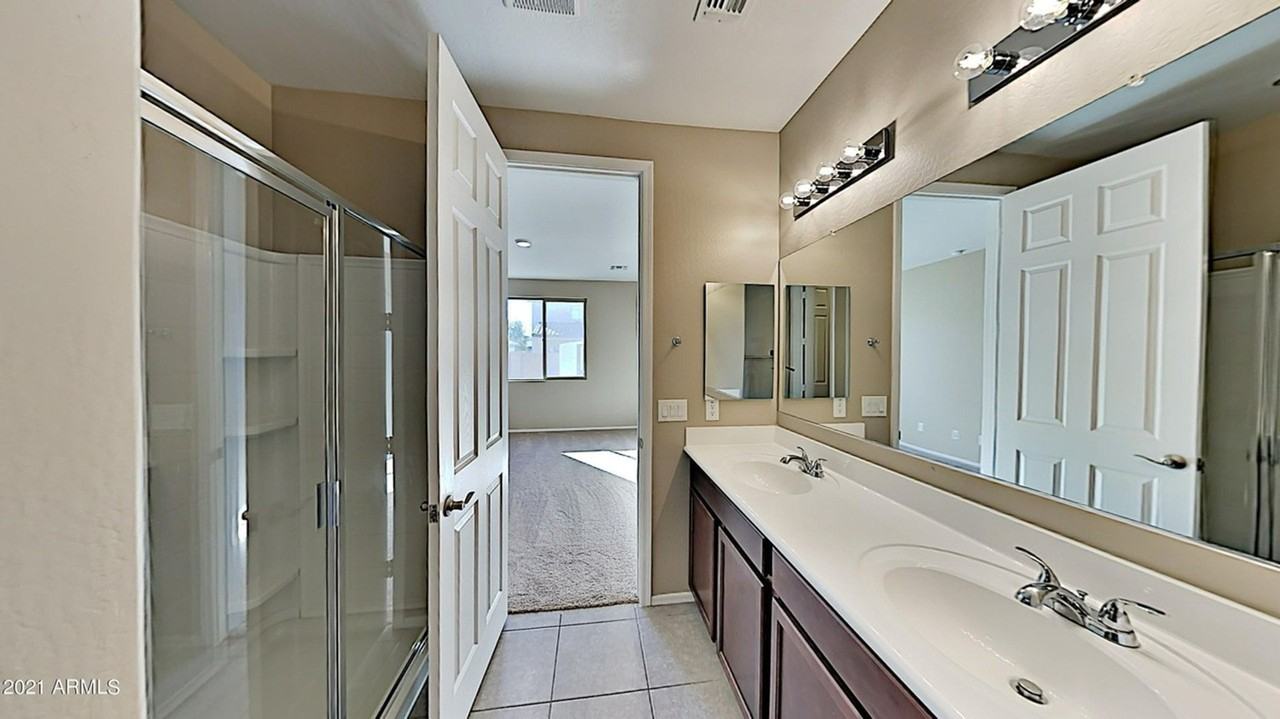 4823 W Saint Anne Ave - Photo 7 of 13