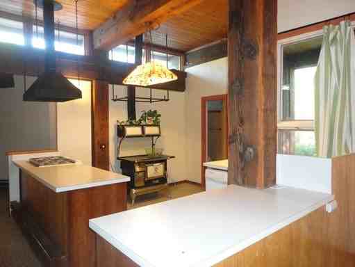 516 Lark Rd - Photo 2 of 3