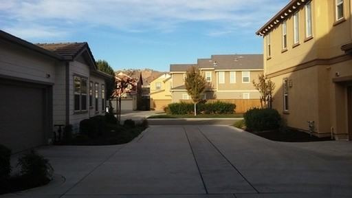 9401 Vintner Cir - Photo 2 of 3