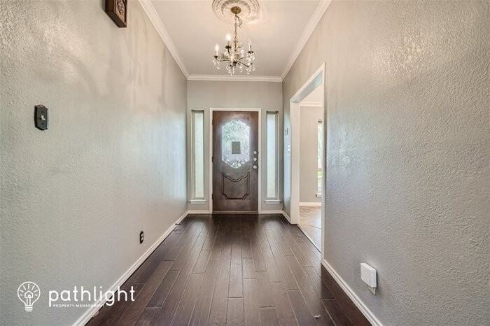 1700 Wimbleton Dr - Photo 2 of 25