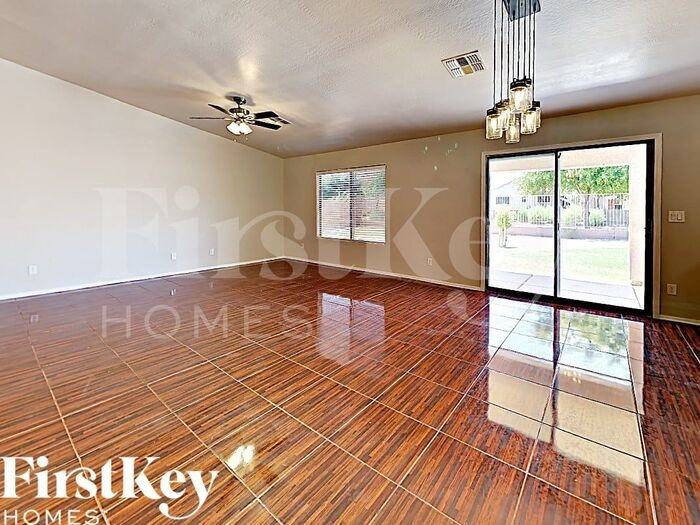 14412 N 152nd Ln - Photo 3 of 16