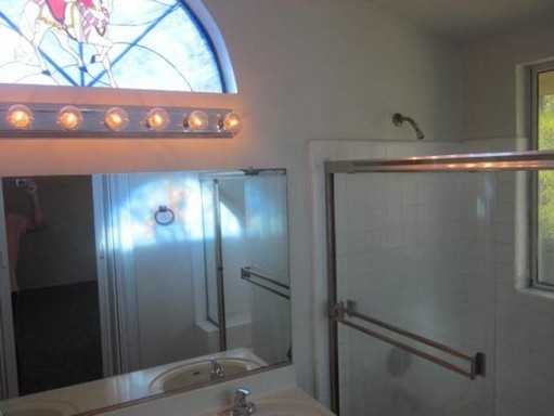 85 Edward Ct - Photo 3 of 3