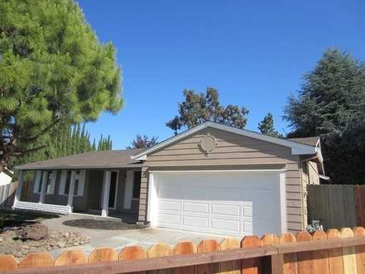 35 Barkley Ct - Photo 2 of 16