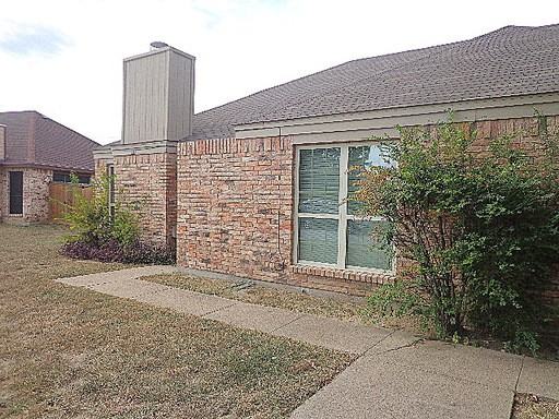 926 Westover Dr - Photo 2 of 2