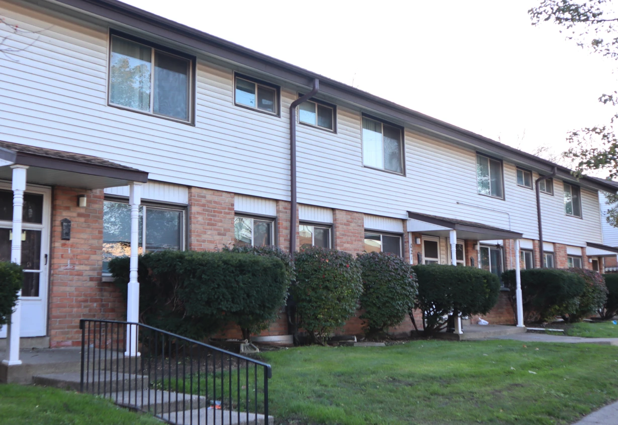 Southridge Park - Photo 3 of 7