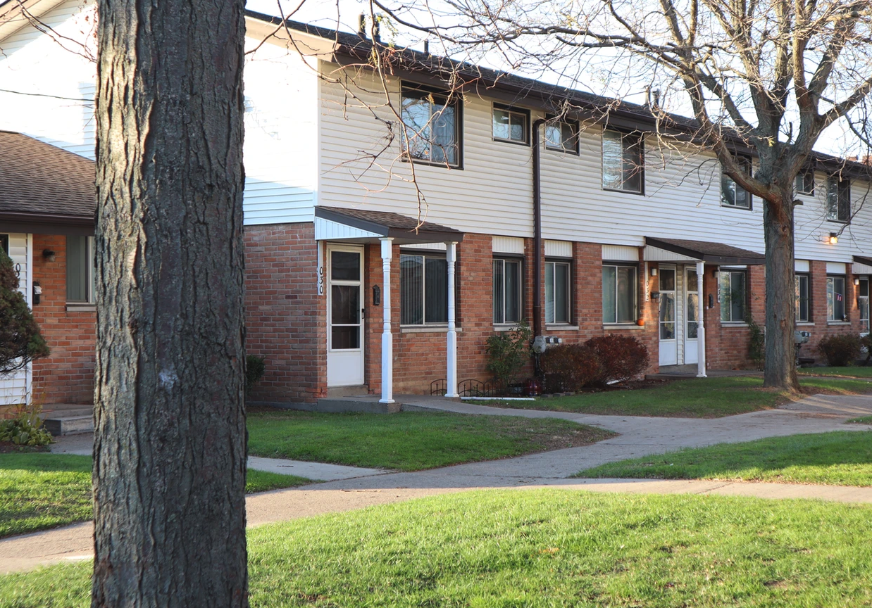 Southridge Park - Photo 4 of 7