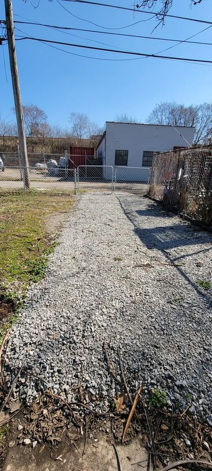 1431 S Floyd St - Photo 7 of 15