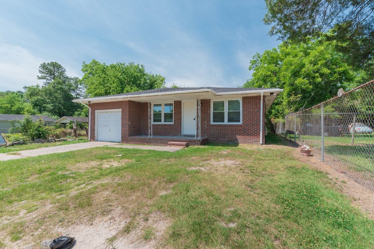 1128 12th Ave - Photo 2 of 28