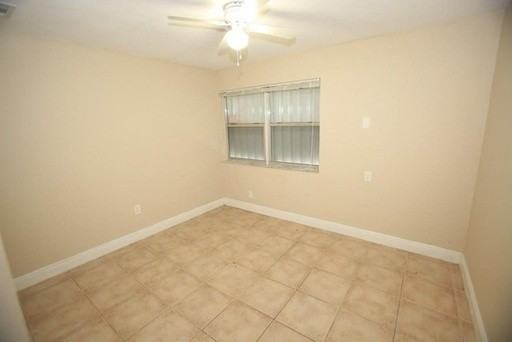 2500 NW 9th Ct - Photo 3 of 5