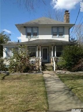 54 Main St - Photo 3 of 4