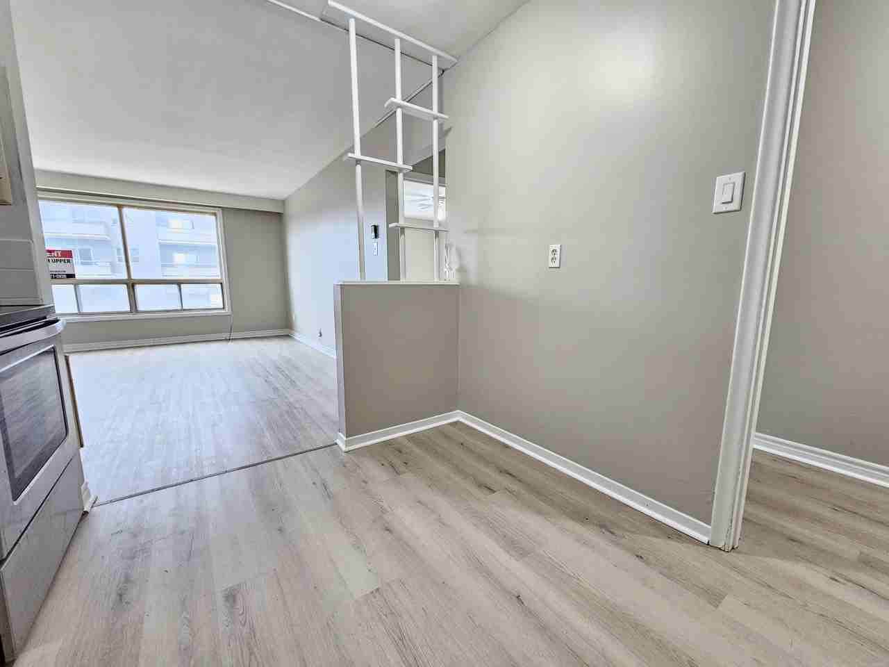 439 Kerr St - Photo 2 of 12