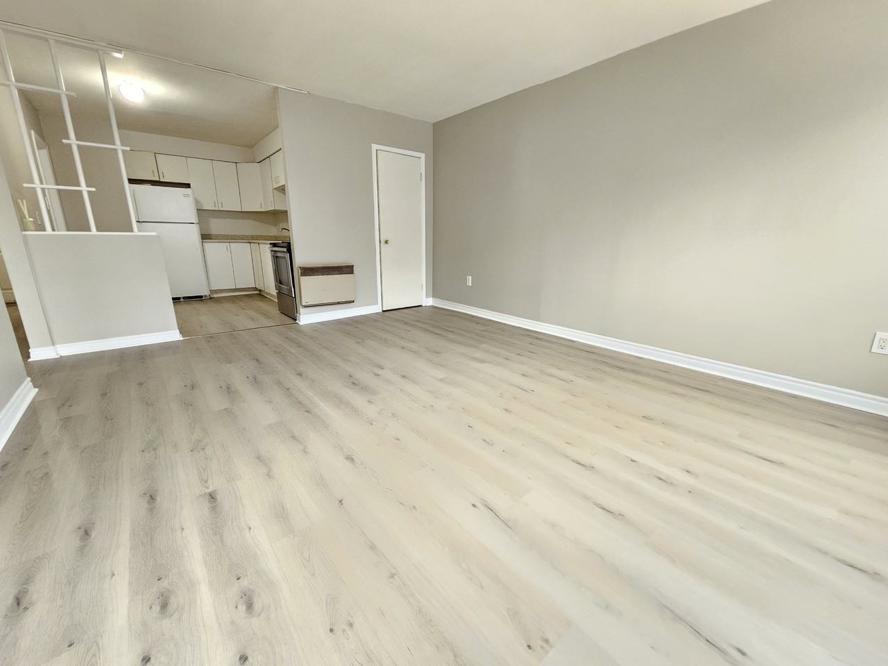 439 Kerr St - Photo 3 of 12