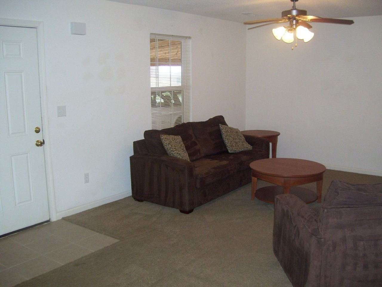 16711 Hunters Ridge - Photo 3 of 17