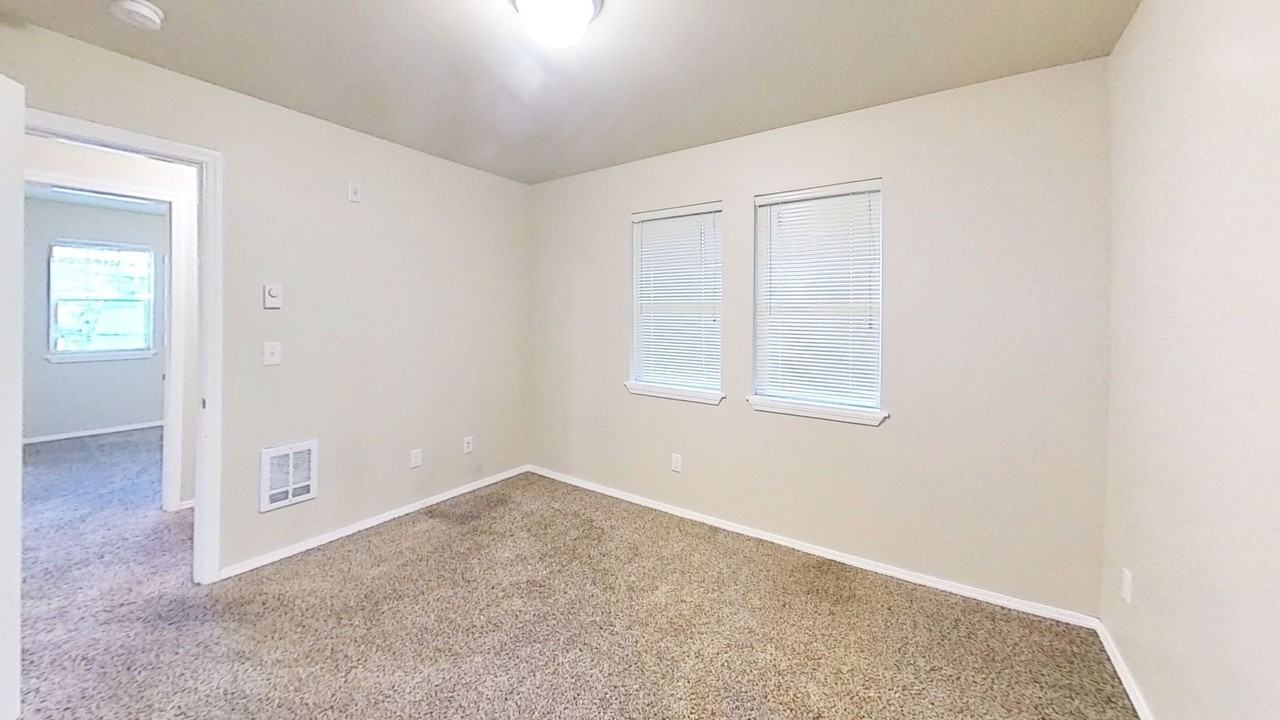 University Place Apartments - Photo 6 of 10