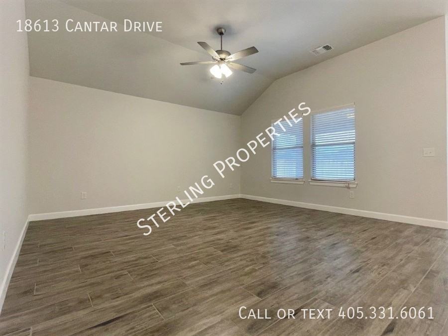 18613 Cantar Dr - Photo 7 of 15