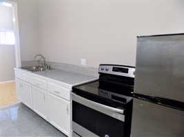 featured image of 121 W Broadway Ave