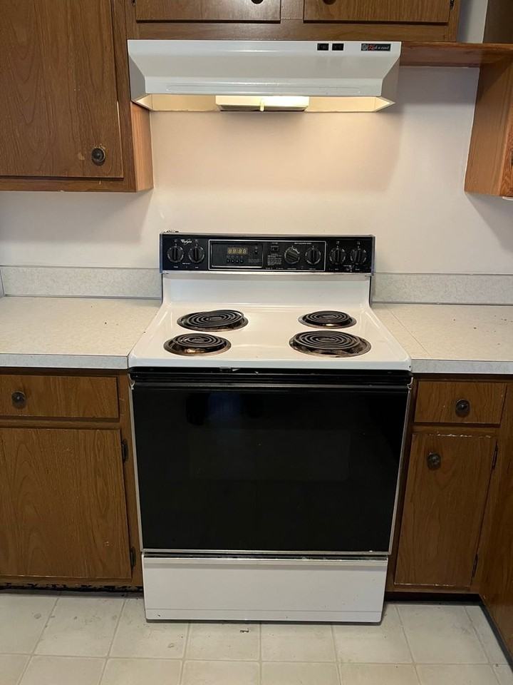 704 4th Ave E - Photo 3 of 18