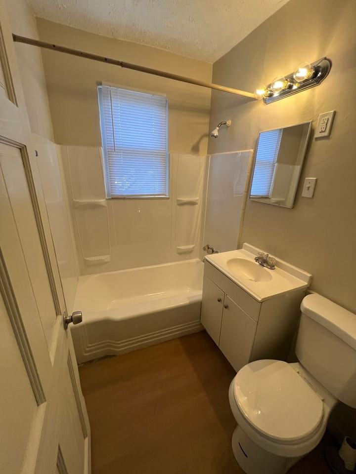 397 S Chase Ave - Photo 3 of 11