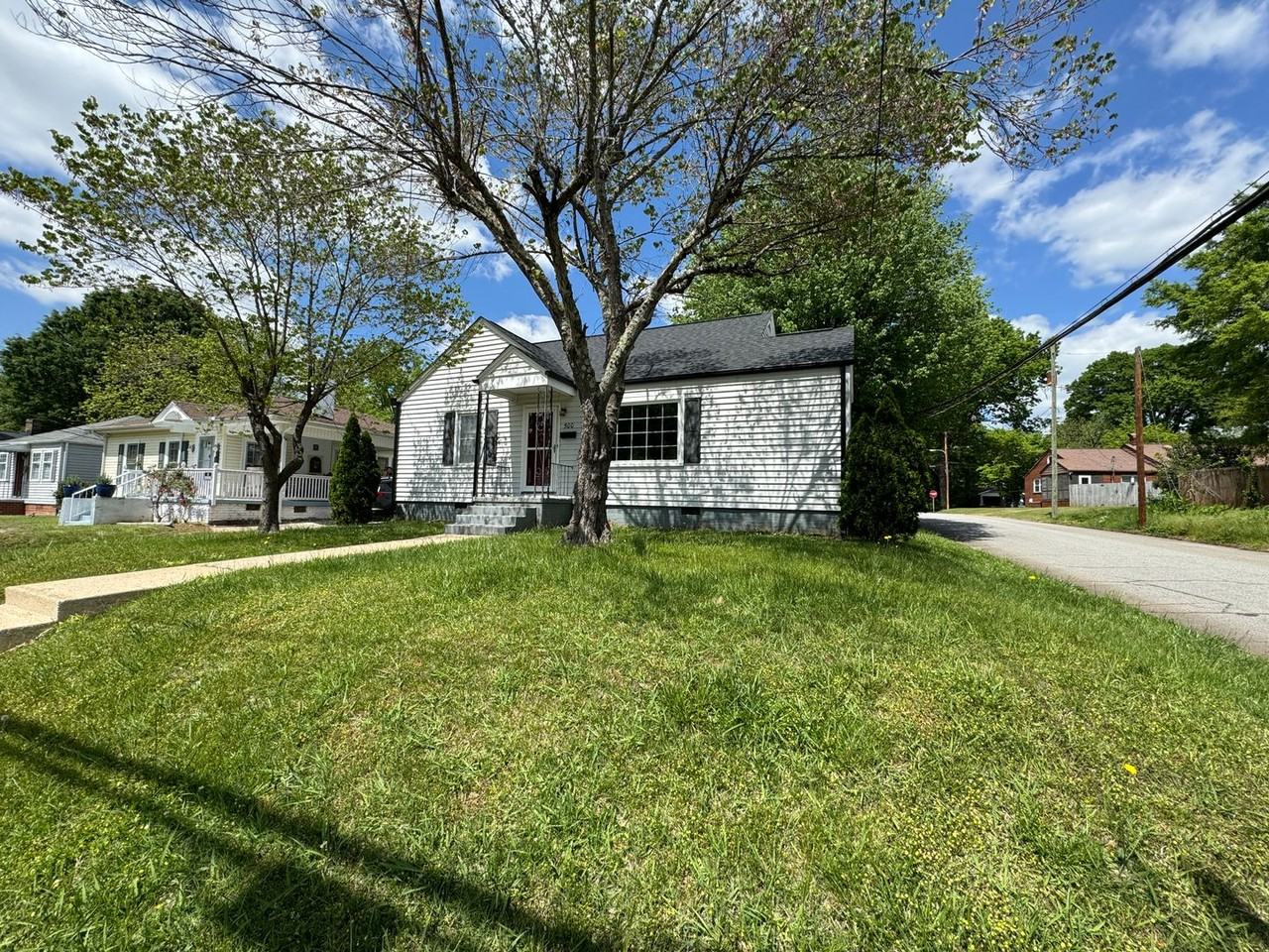 500 Elm St - Photo 2 of 17