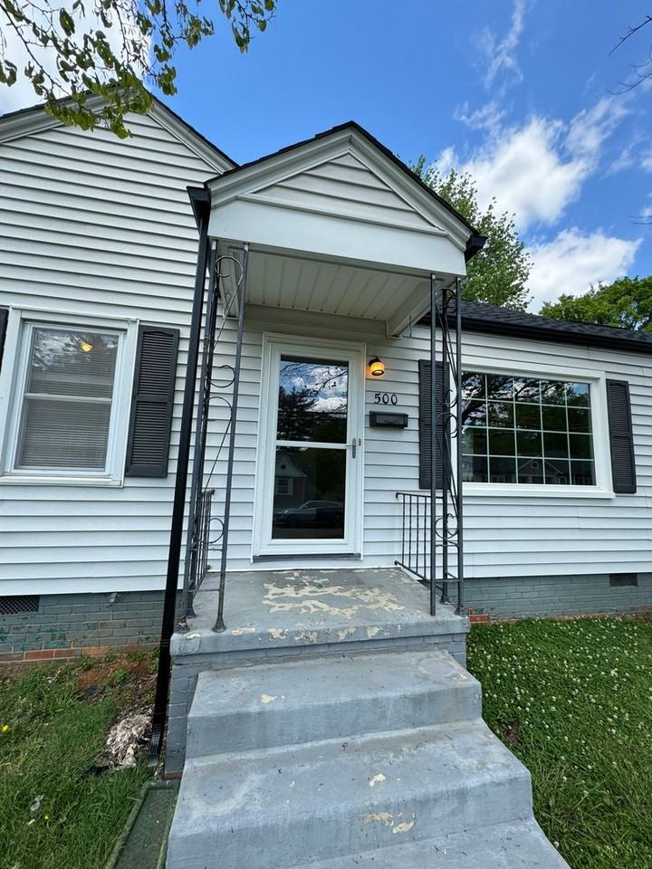 500 Elm St - Photo 5 of 17