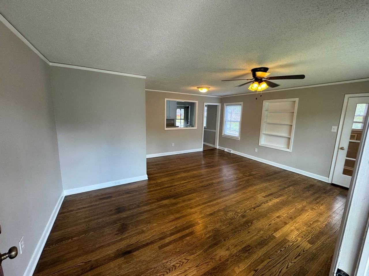 500 Elm St - Photo 6 of 17
