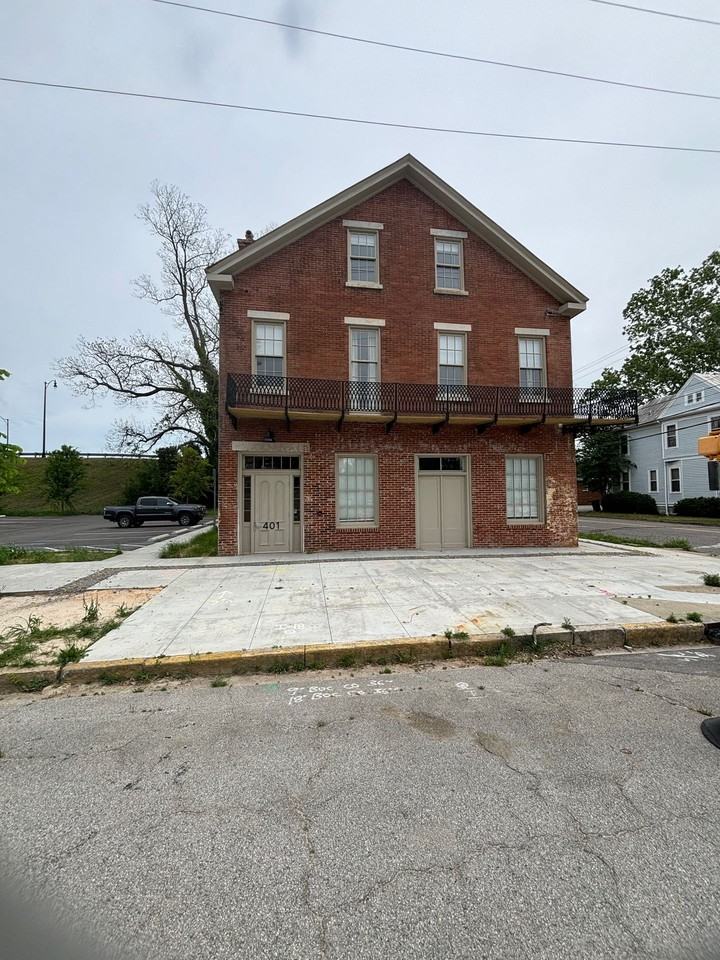 Renovated lofts, now leasing! Downtown Augusta! - Photo 3 of 3