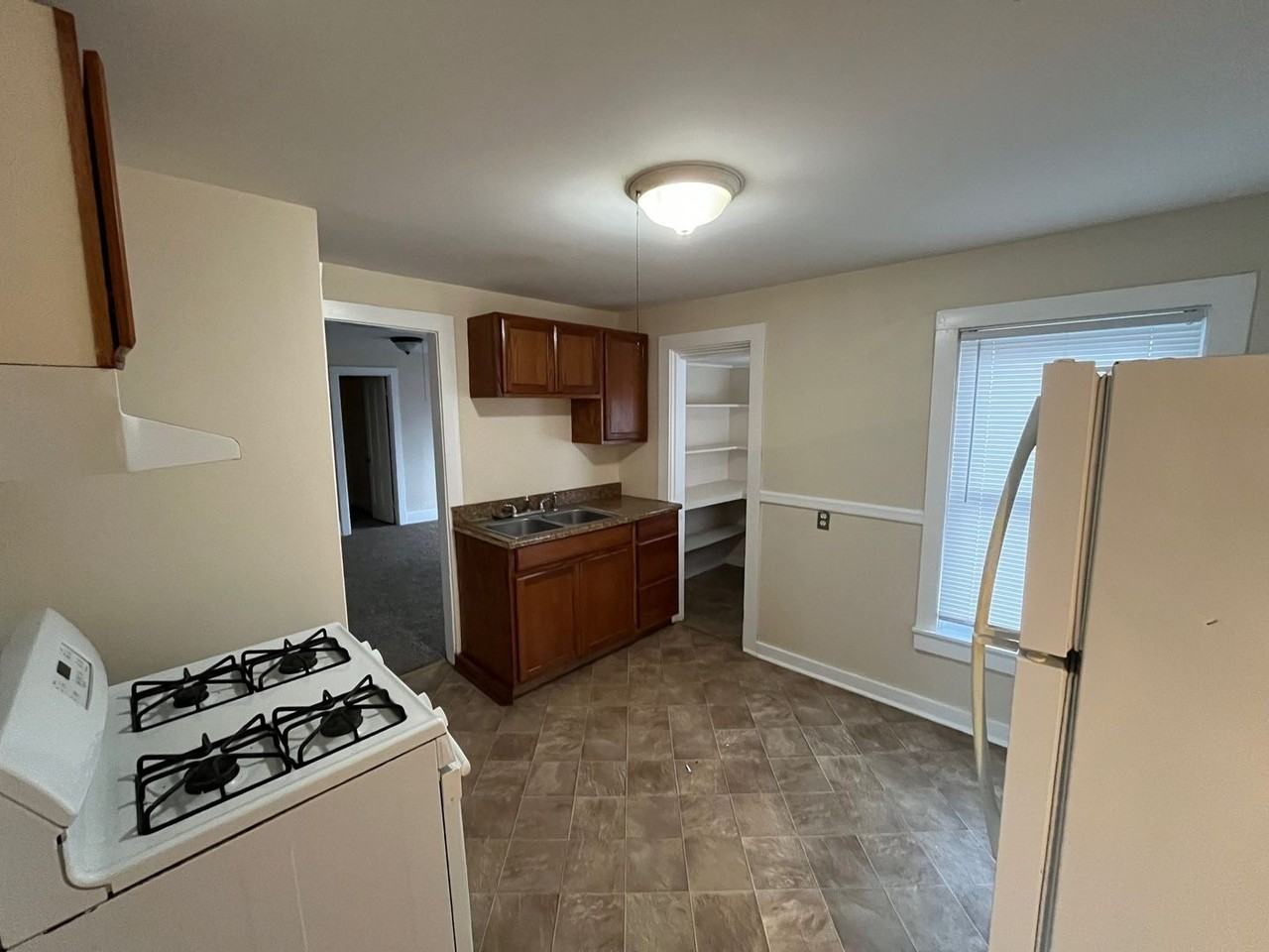 60 Archibald St - Photo 3 of 13