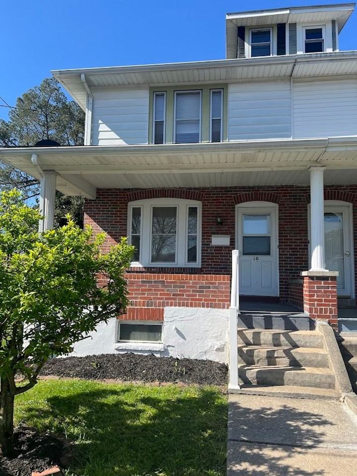 10 Wilson Ave - Photo 2 of 16