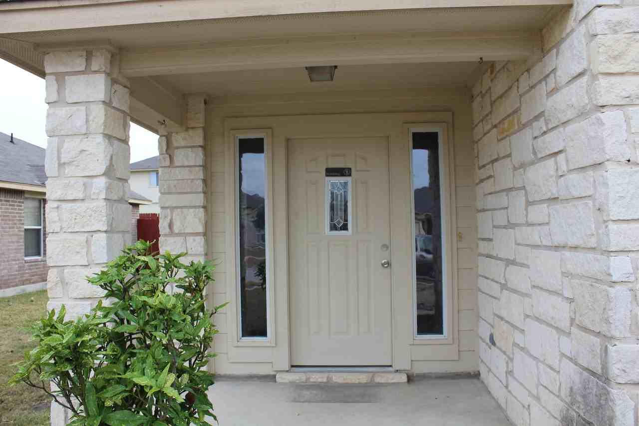 4706 Sydney Harbour Ct - Photo 2 of 26