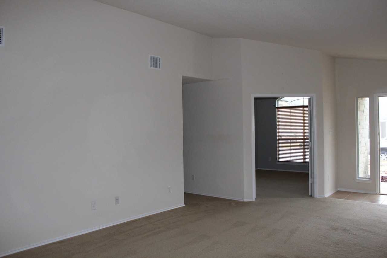 4706 Sydney Harbour Ct - Photo 7 of 26