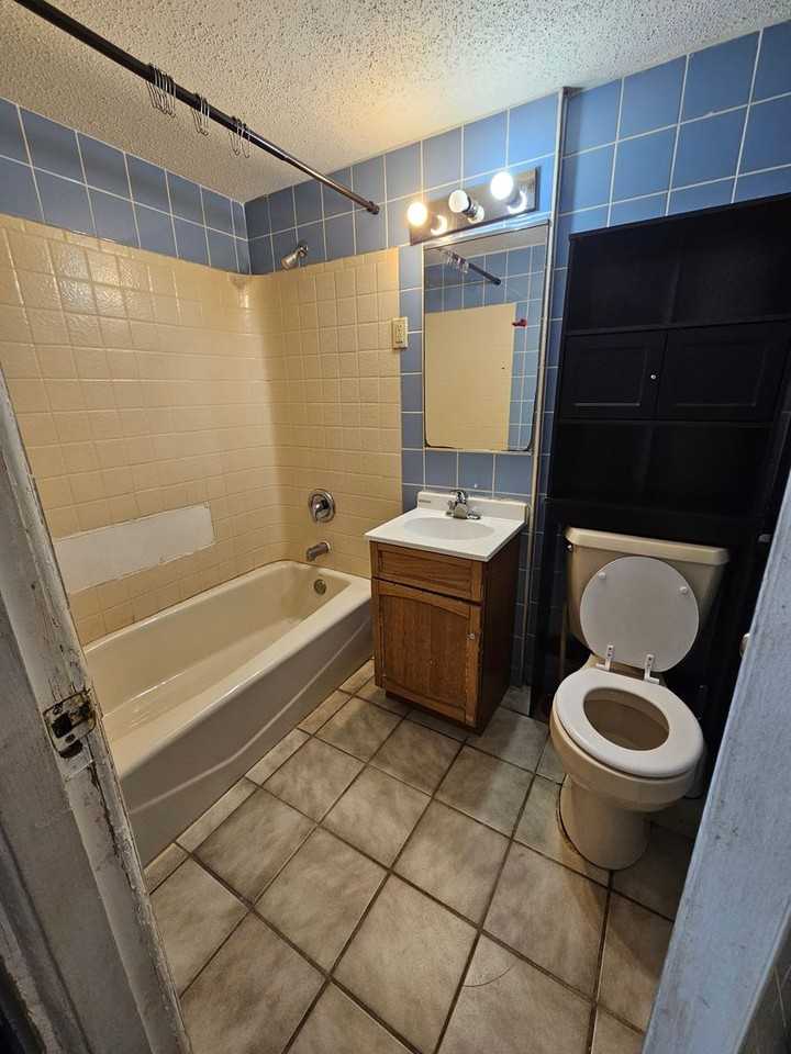 2500 E 10th St #129 - Photo 3 of 3