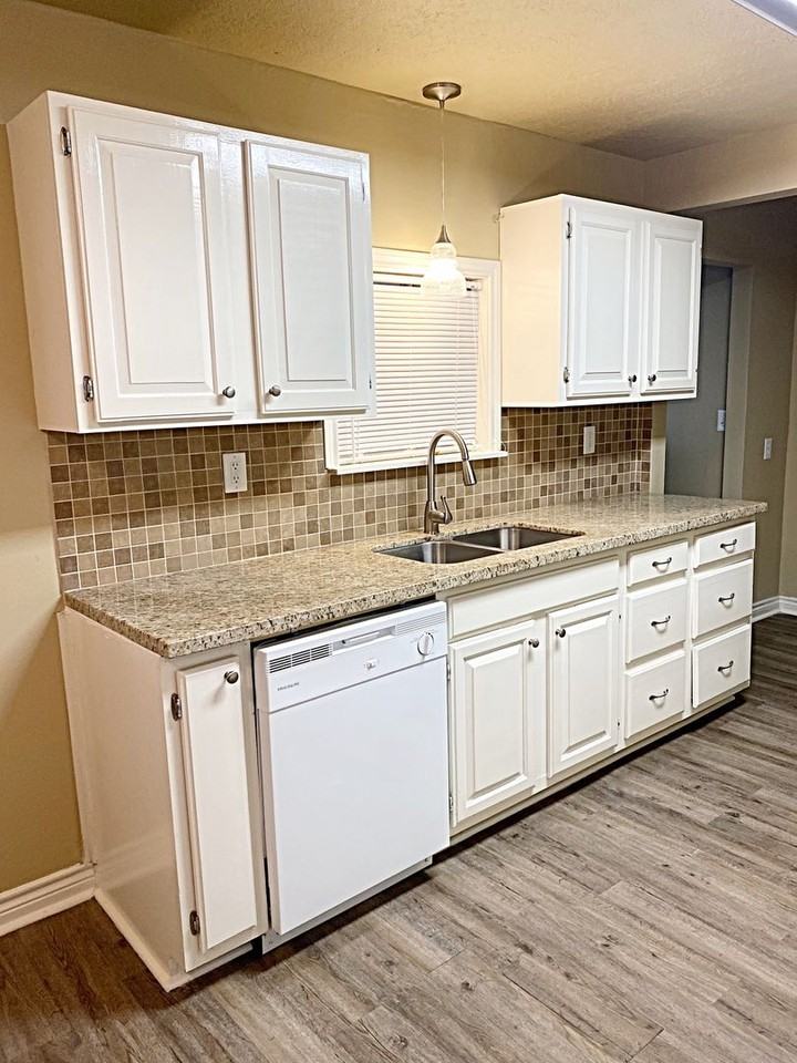 75 Jordan Dr - Photo 3 of 13
