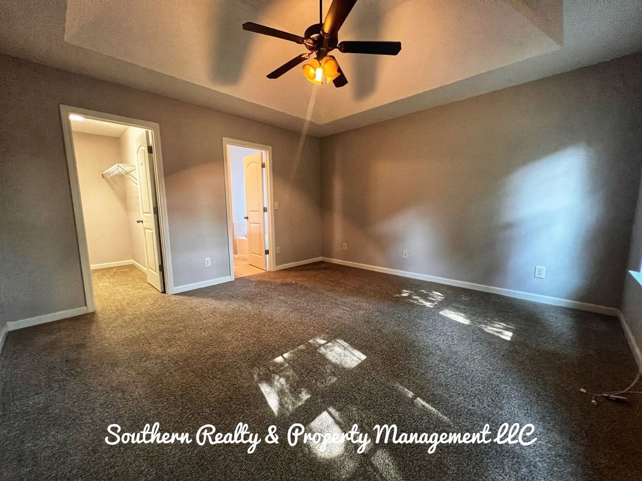 126 King Cotton Ln - Photo 4 of 13