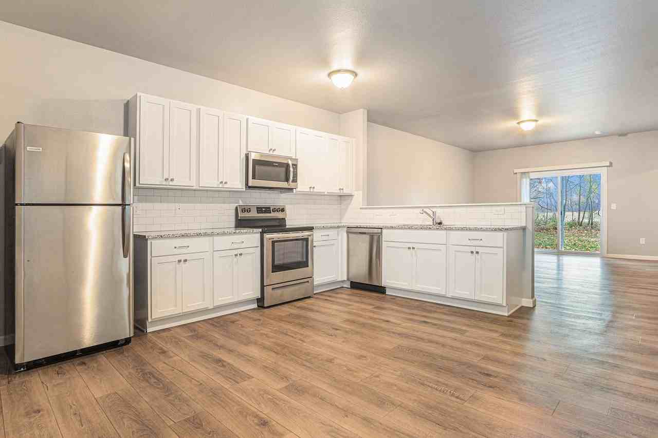 26136 Northland Crossing Dr - Photo 3 of 22