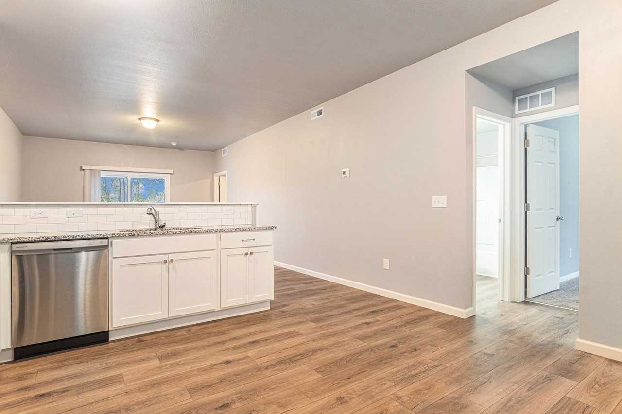 26136 Northland Crossing Dr - Photo 6 of 22