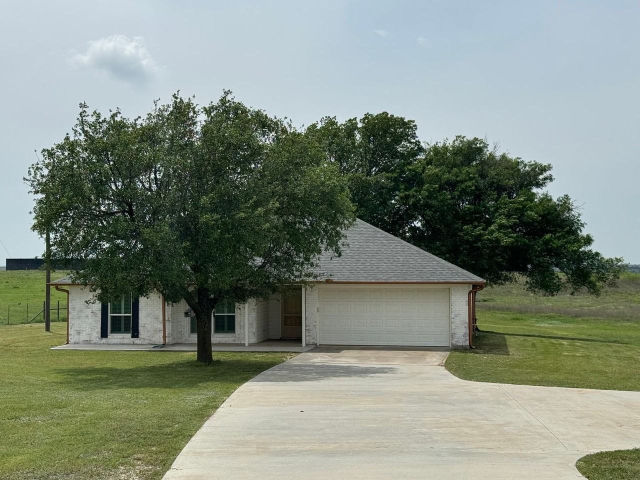 7226 Boswell Ct - Photo 2 of 35