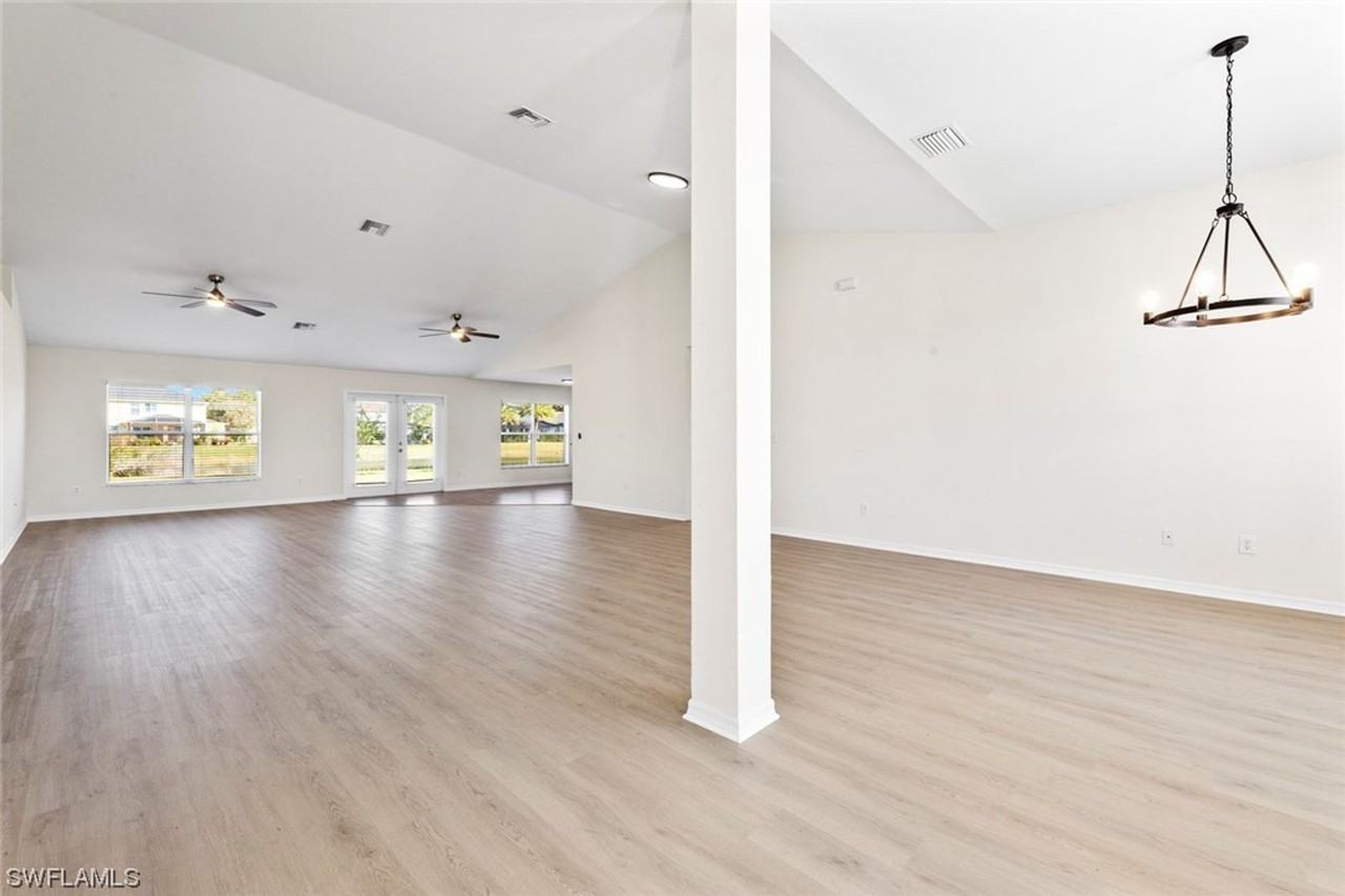 18251 Beauty Berry Ct - Photo 4 of 30